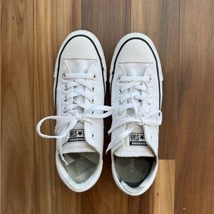 NWOT Converse Y2K Vibe -White Canvas Sneakers - Madison Padded Low Tops- Size 9